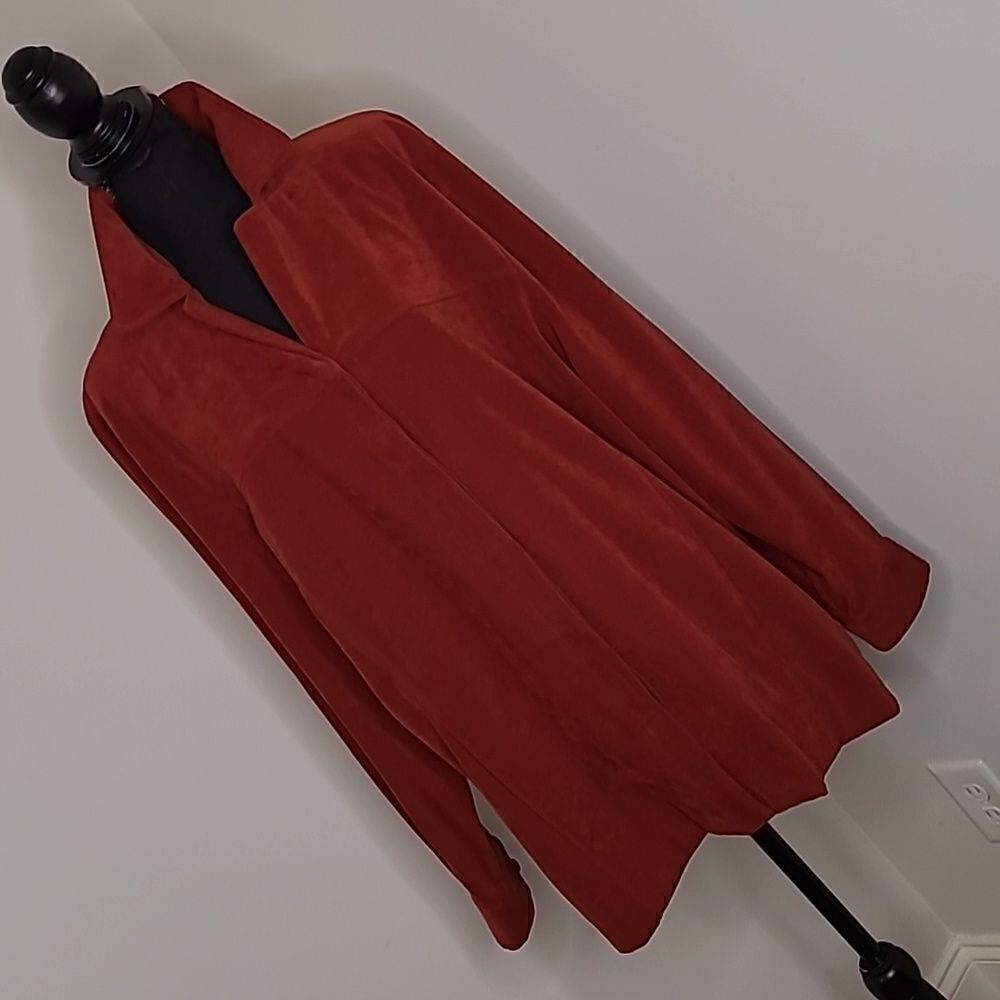 Wothington Stretch button front shirt rust color velvet